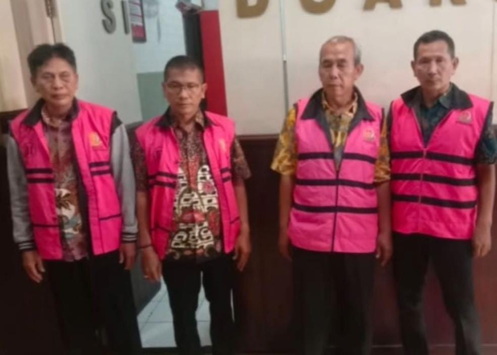 Kejari Sidoarjo Tahan Empat Kades Tulangan, Dugaan Kasus Jual Beli Jabatan Terbongkar
