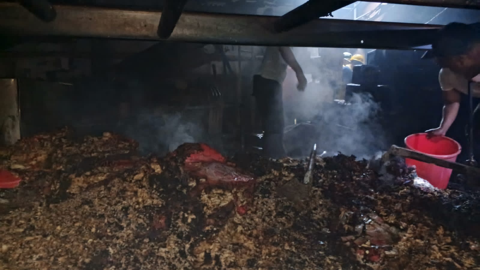 Pabrik Biskuit di Waru Terbakar, Diduga Api dari Mesin Oven